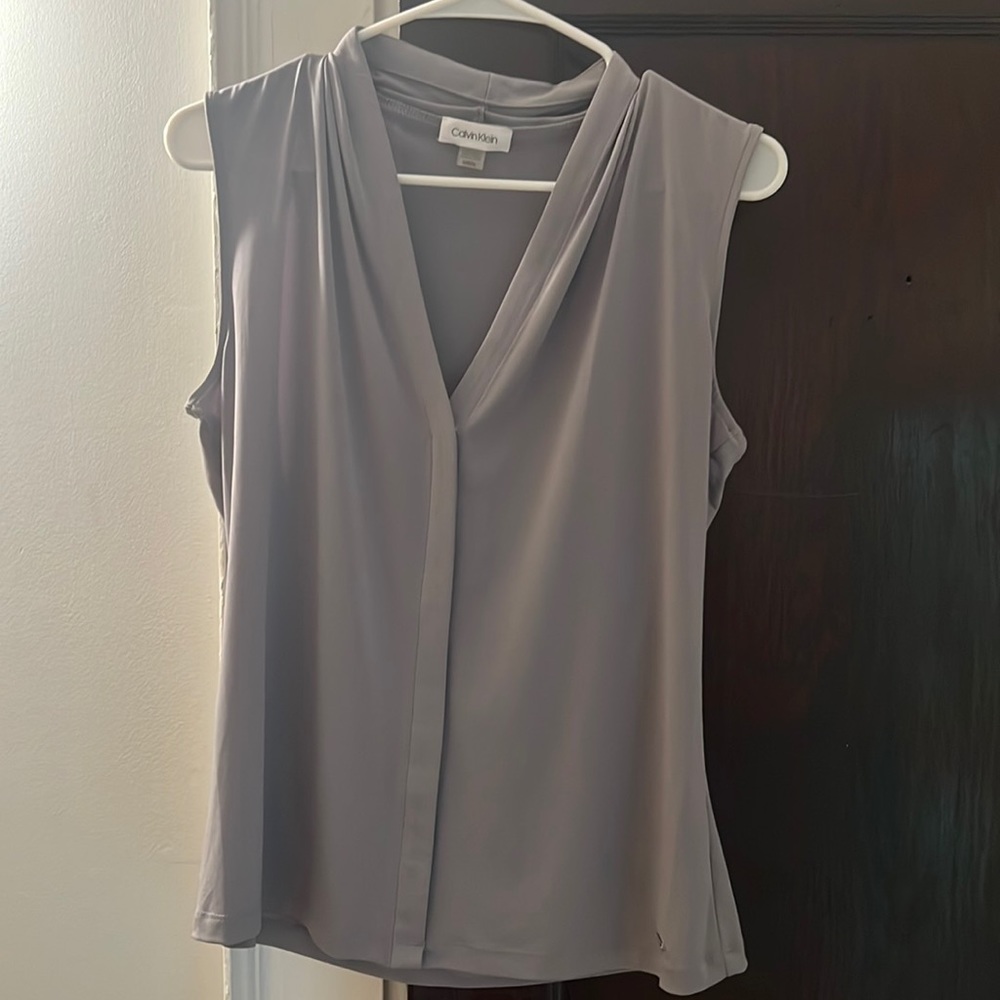 Calvin Klein v neck gray top